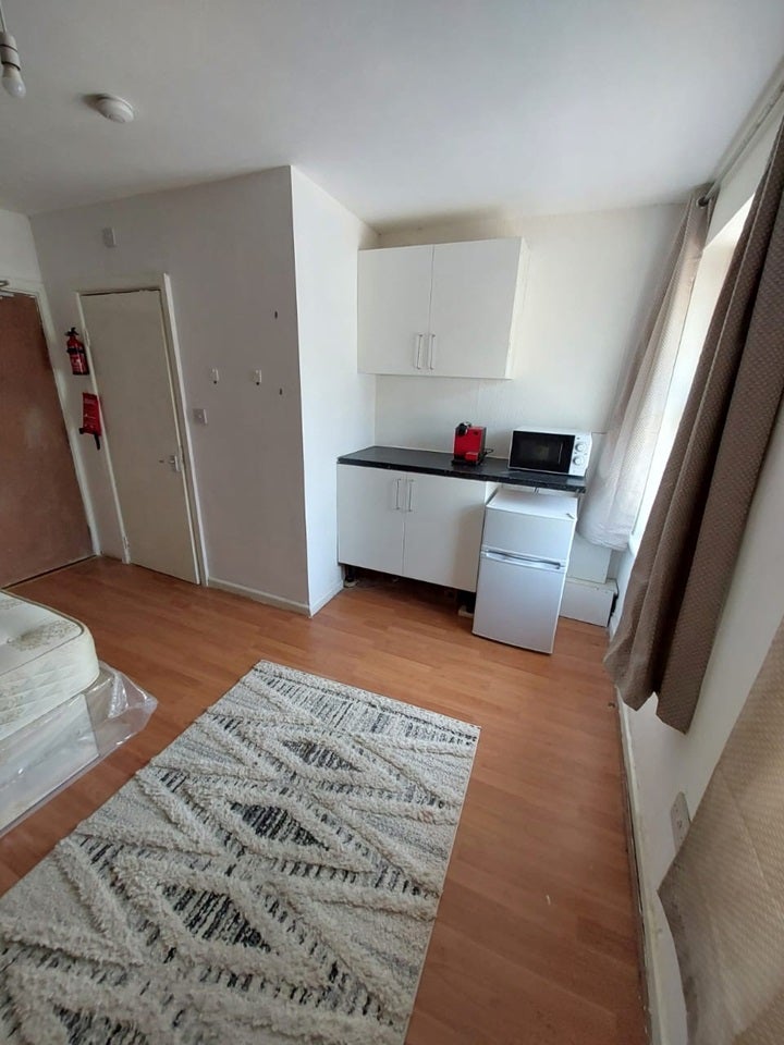 Flat Sudbury Hill Close in Greater London