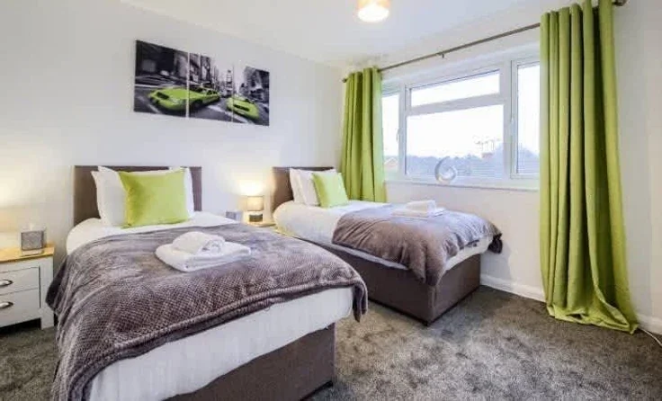 Flat Glynne Way in Hawarden