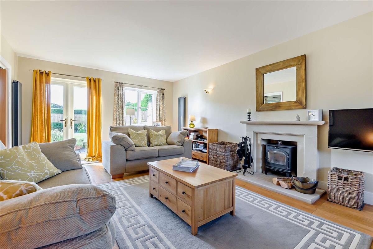 House Hornbury Hill in Minety