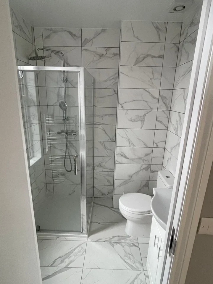 Room High Street in Greater London