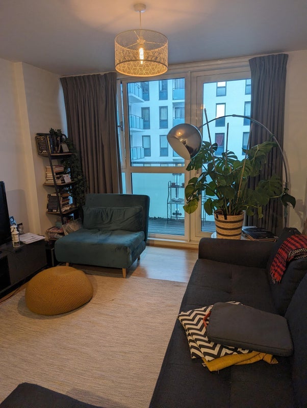 Room High Street in Greater London