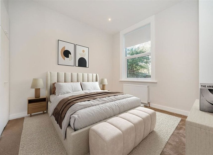Flat Walm Lane in Greater London