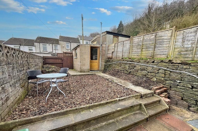 House Birchwood Avenue in Pontypridd