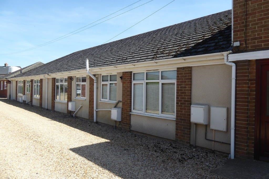 Flat Spalding Road in South Holland