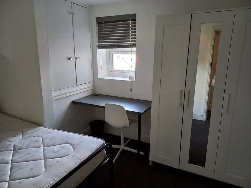 Room Wilford Lane in Rushcliffe
