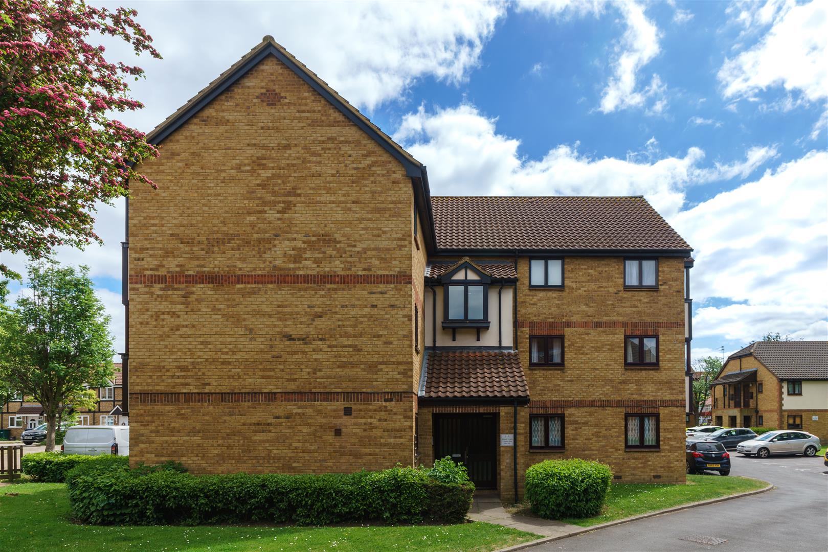 Flat Harrier Road in Greater London