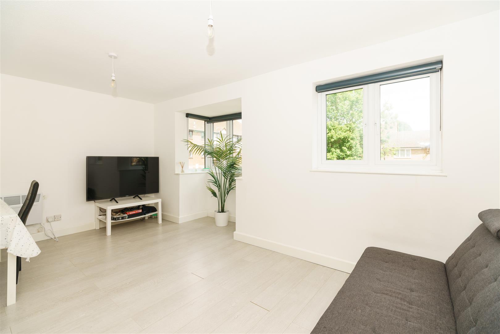 Flat Harrier Road in Greater London