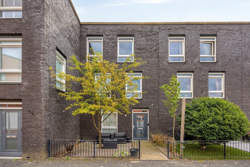 Huis Steenuillaan 3 in Den Haag