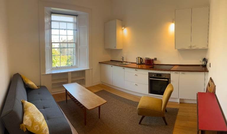 Flat Rankeillor Street in City of Edinburgh