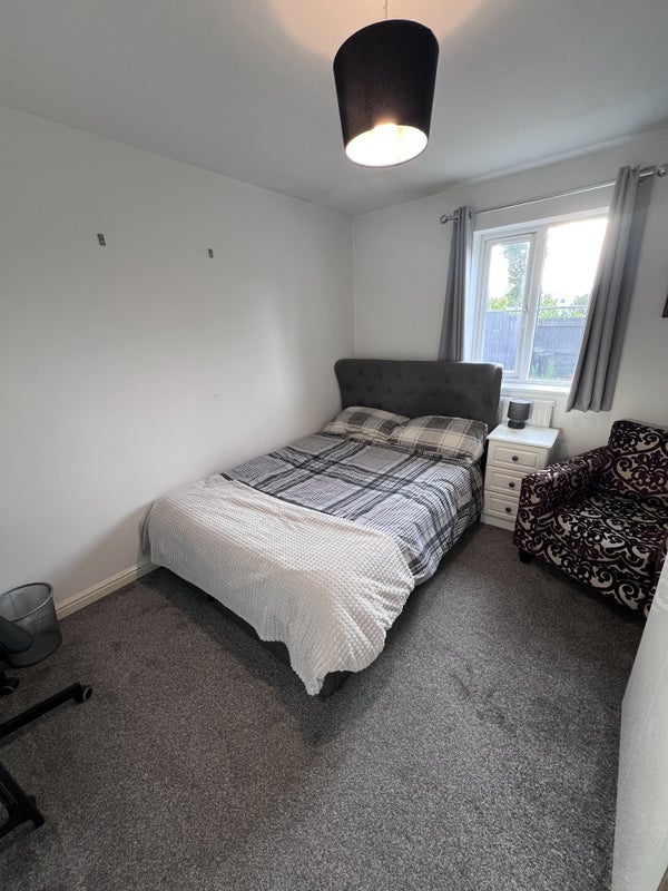 Room Newport Road in Stafford