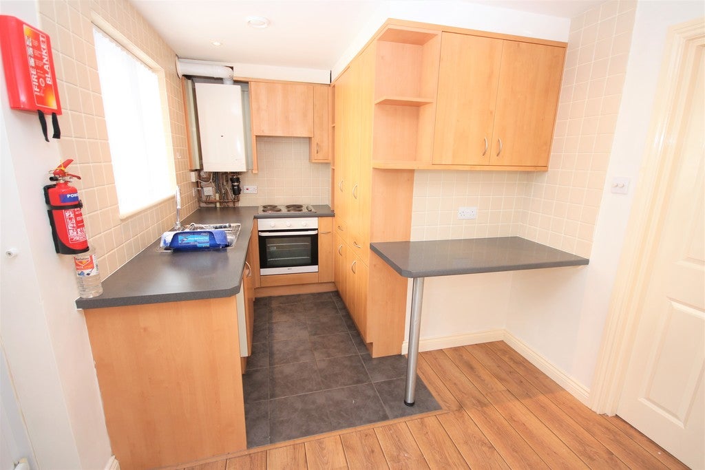 Flat Holdenhurst Road in Bournemouth