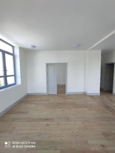 Flat Avenue des Anciens Combattants in Bourg-en-Bresse