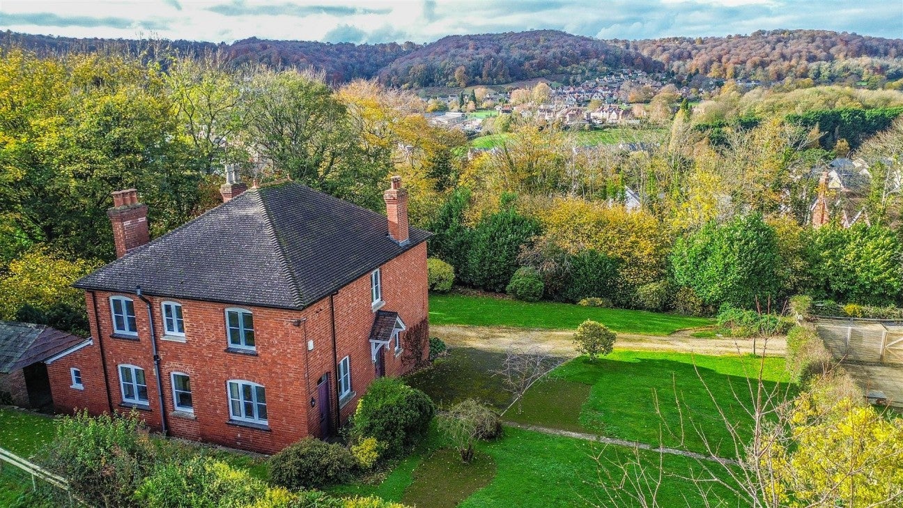 House Drake Lane in Dursley