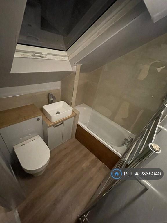 Room Moss Lane in Salford
