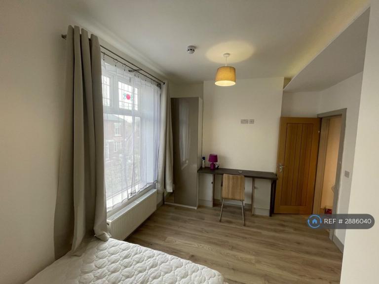Room Moss Lane in Salford