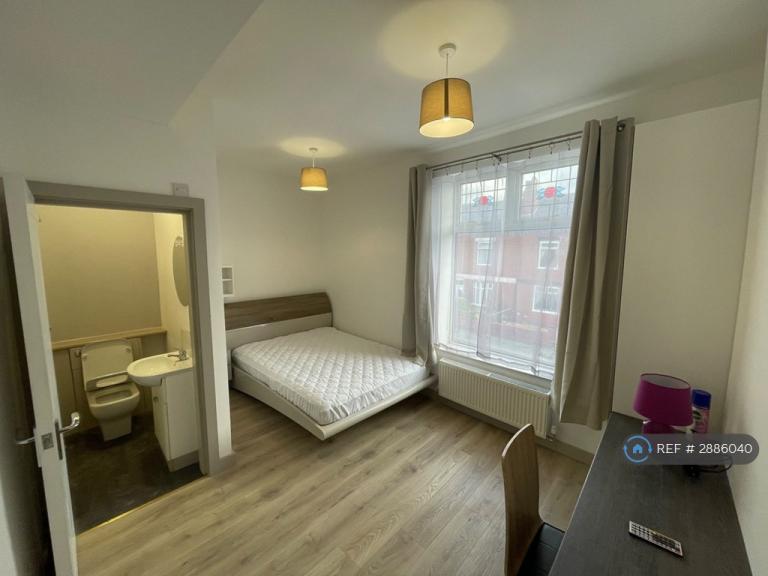 Room Moss Lane in Salford