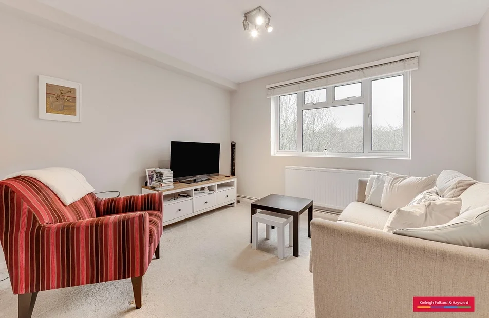 Flat Wood Lane in Greater London