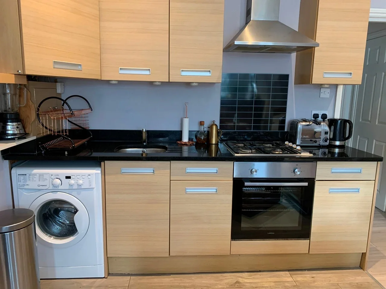 Flat Gleneagle Road in Greater London