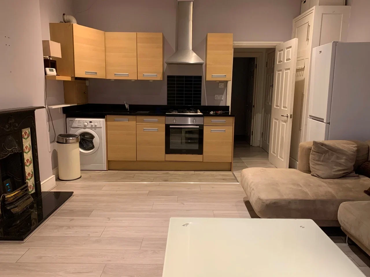 Flat Gleneagle Road in Greater London