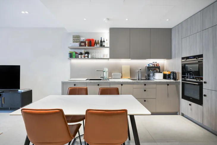 Flat Lewis Cubitt Walk in Greater London