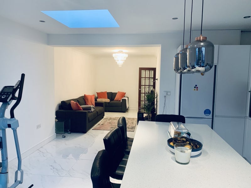 House Beresford Avenue in Greater London