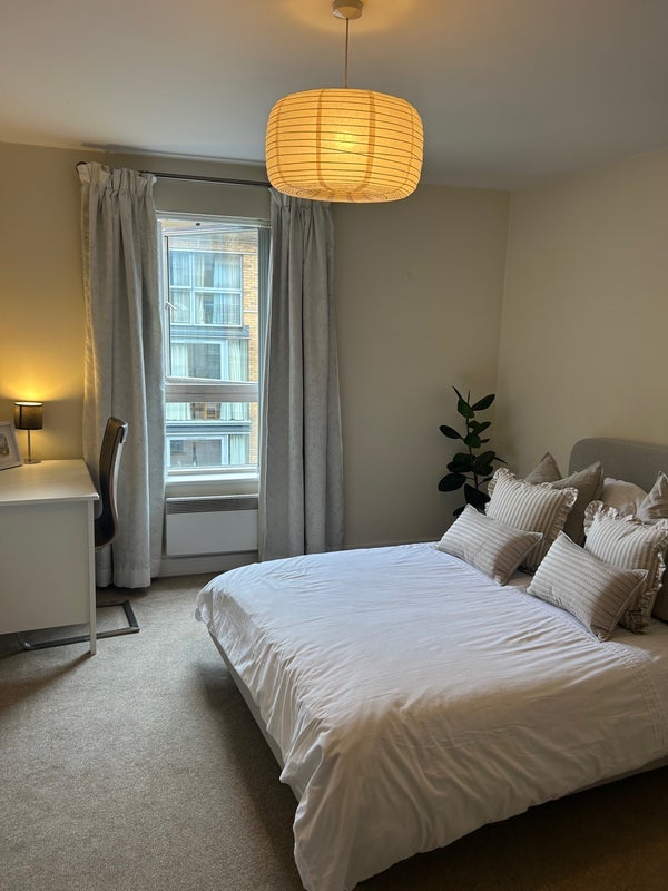 Room Boyces Avenue in Bristol