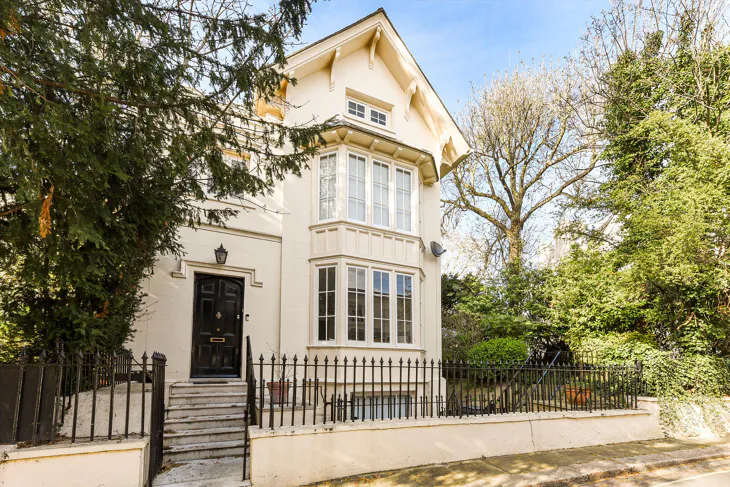 House Park Village West in Greater London