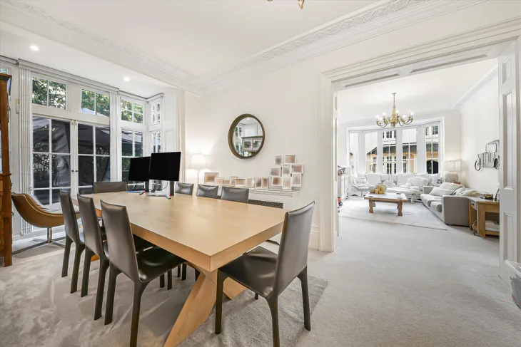 House Park Village West in Greater London