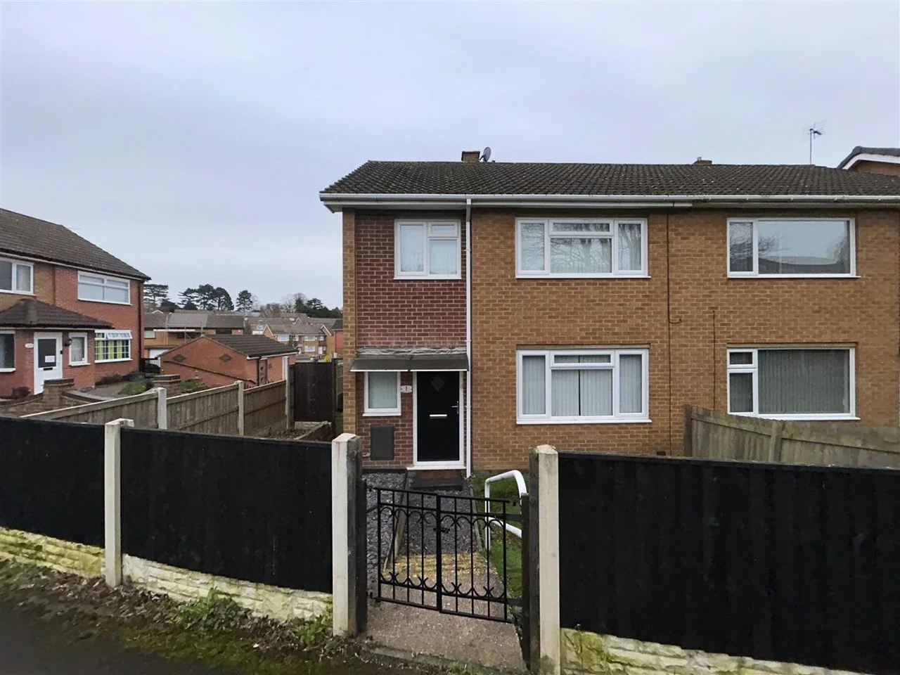 House Heddington Gardens in Gedling
