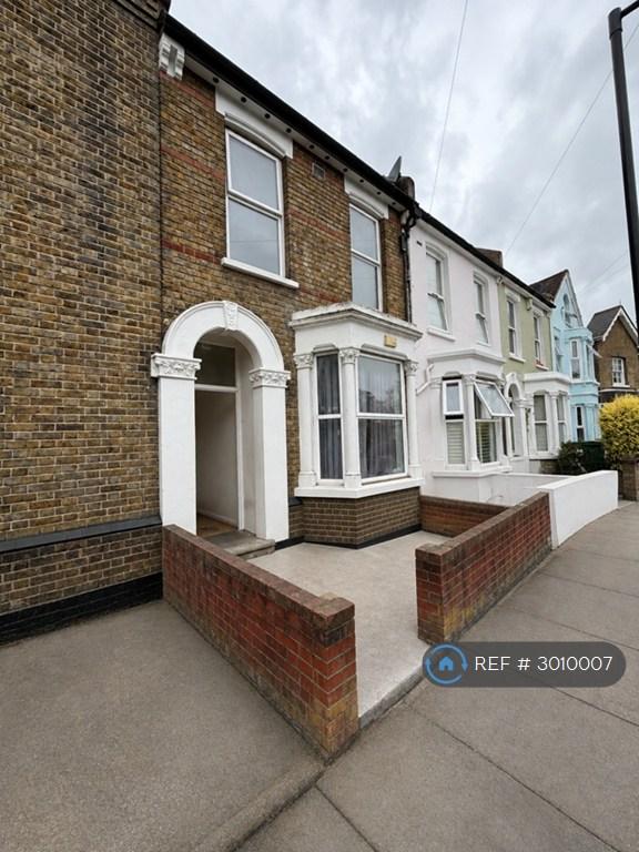 House Elm Grove in Greater London