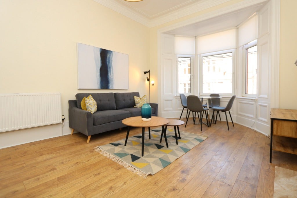 Flat Dundrennan Road in Glasgow