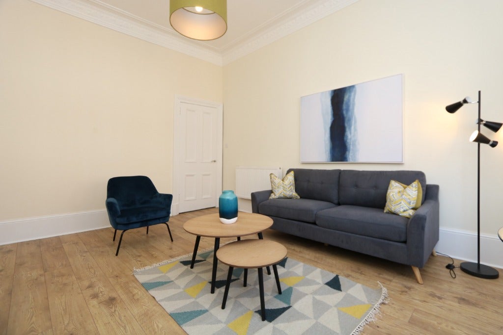 Flat Dundrennan Road in Glasgow
