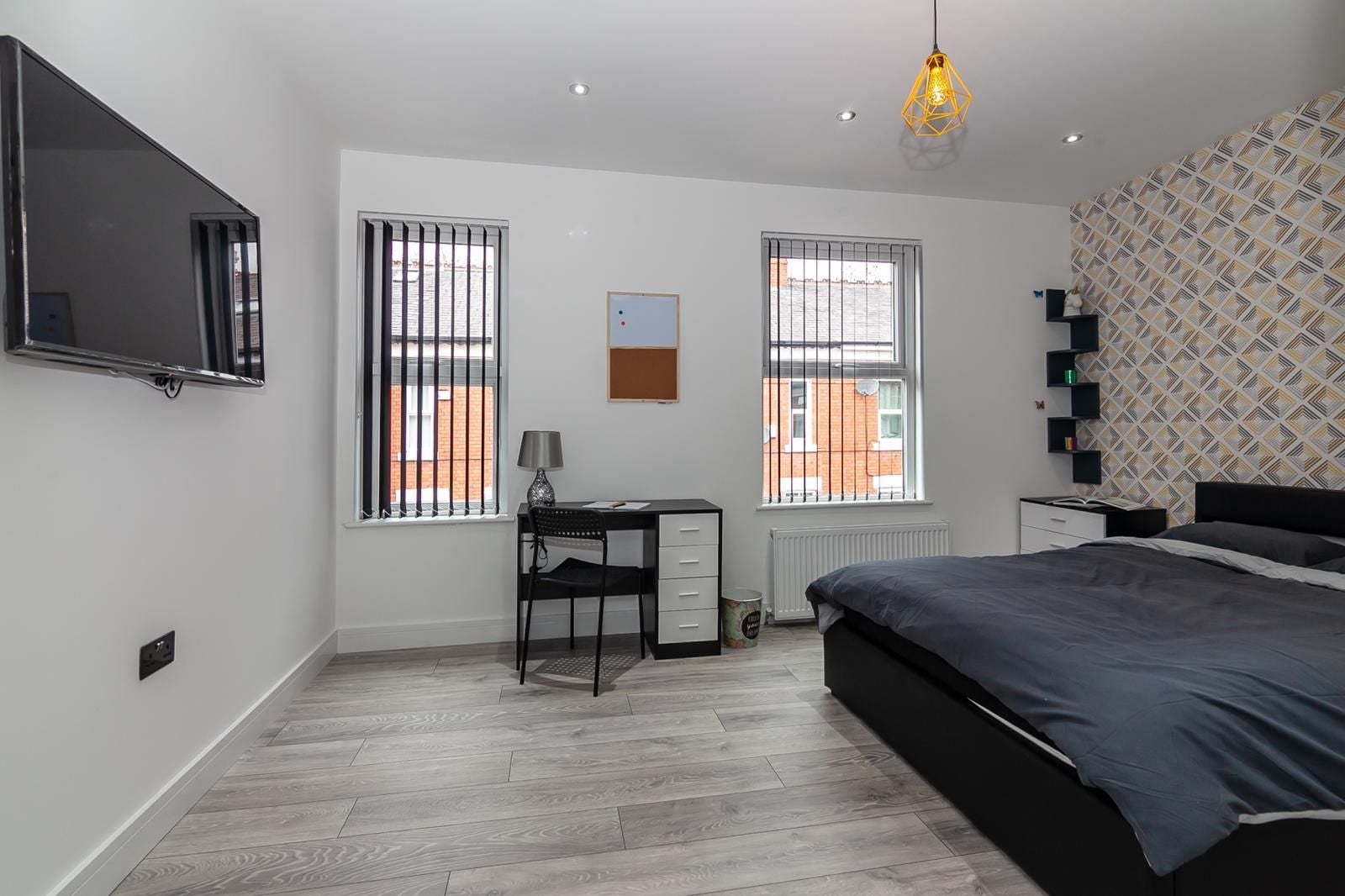 Flat Albion Road in Manchester