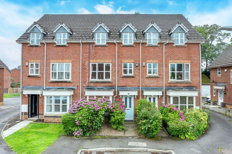 House Hadleigh Green in Bolton