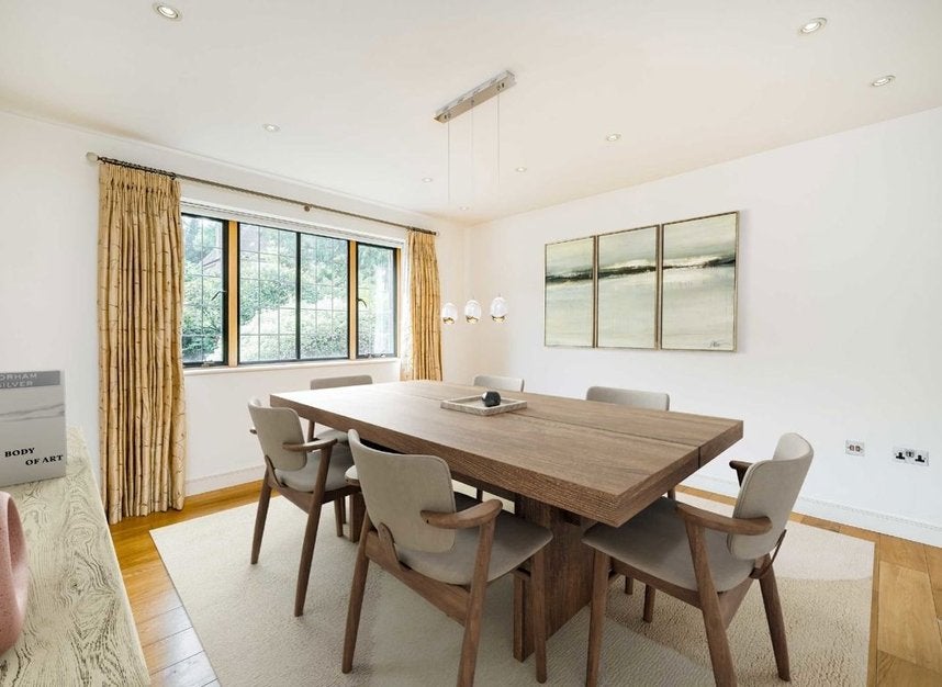 House Pine Grove in Greater London