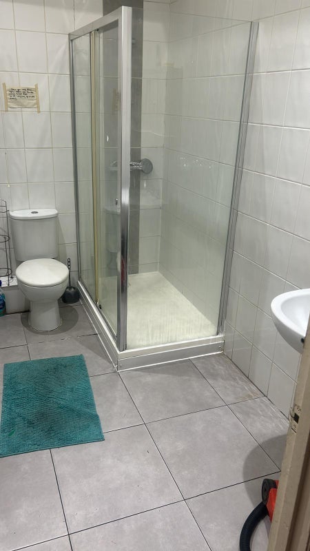 Room Holdenhurst Road in Bournemouth