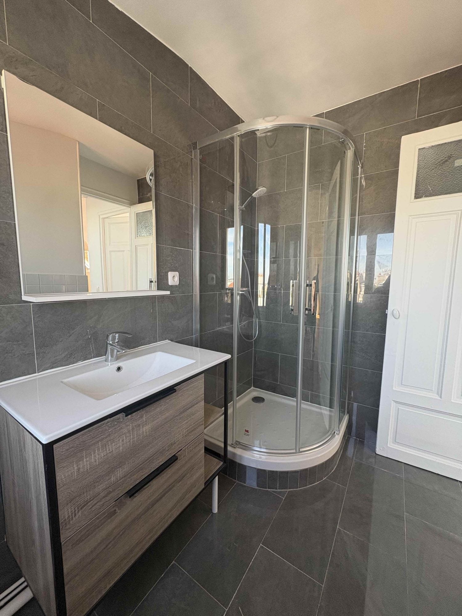Flat Rue des Monts in Clamart