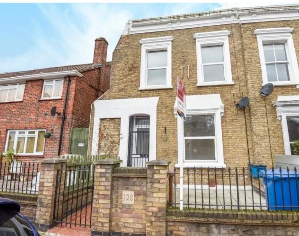 House Bellenden Road in Greater London