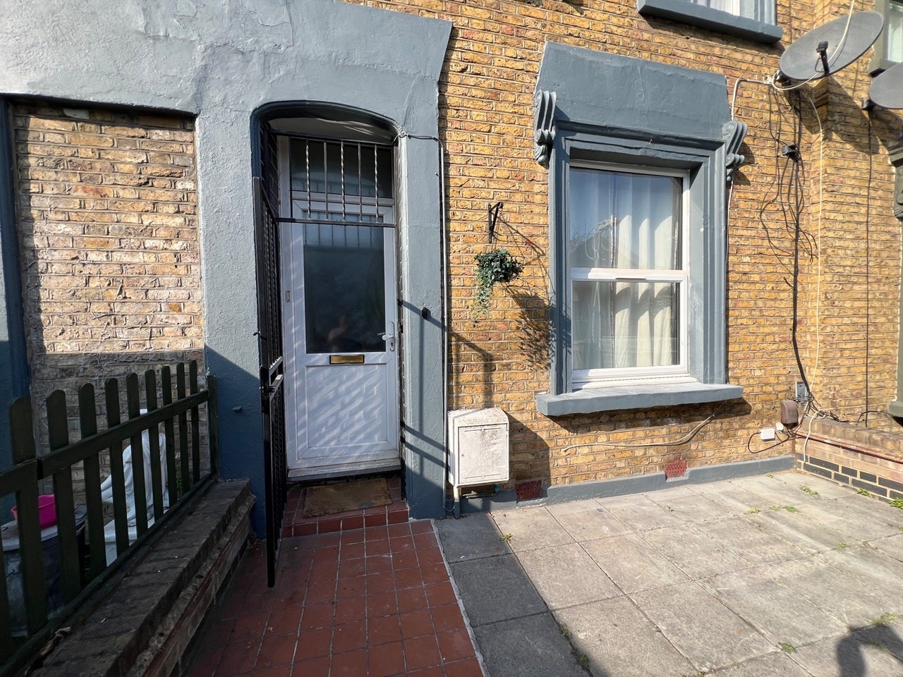House Bellenden Road in Greater London