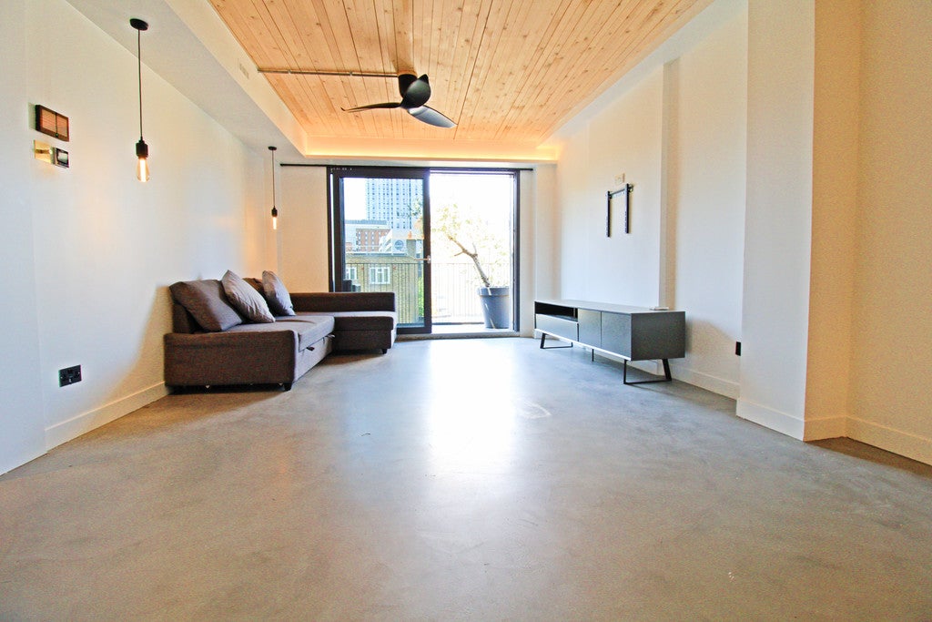 Flat Charles Square in Greater London