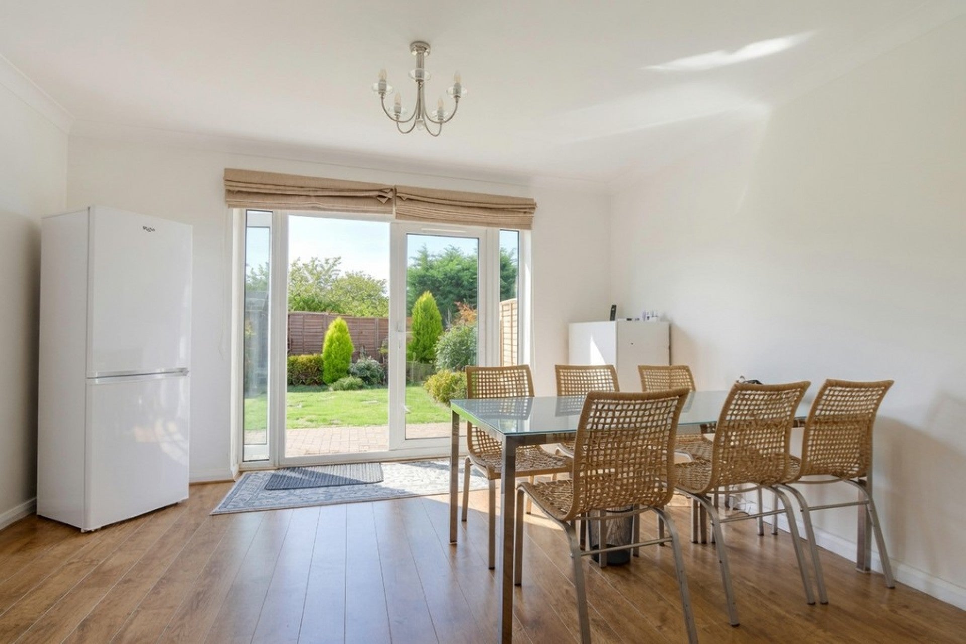 Room Ripley Avenue in Borough of Runnymede