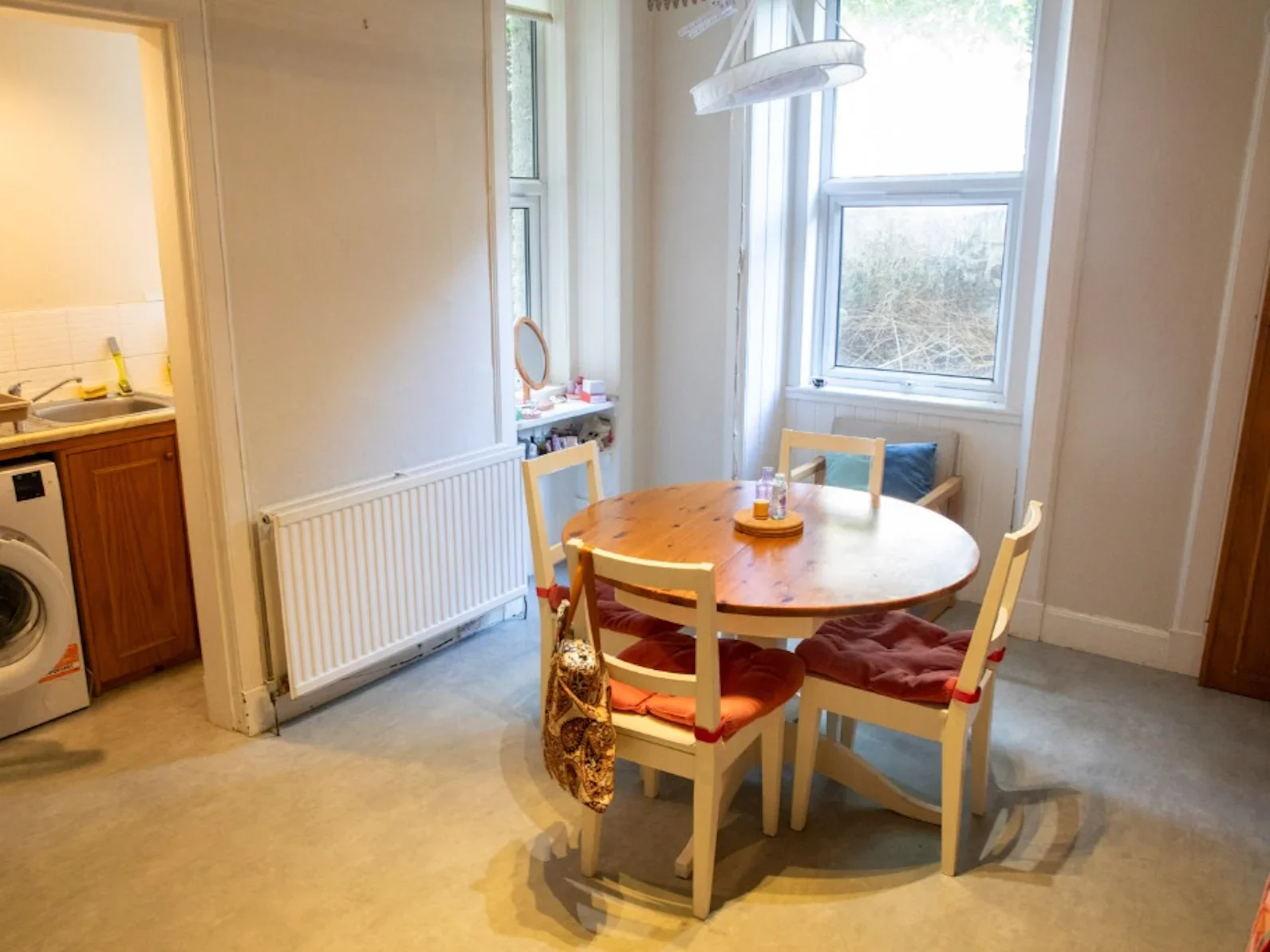 Flat Jordan Lane in City of Edinburgh