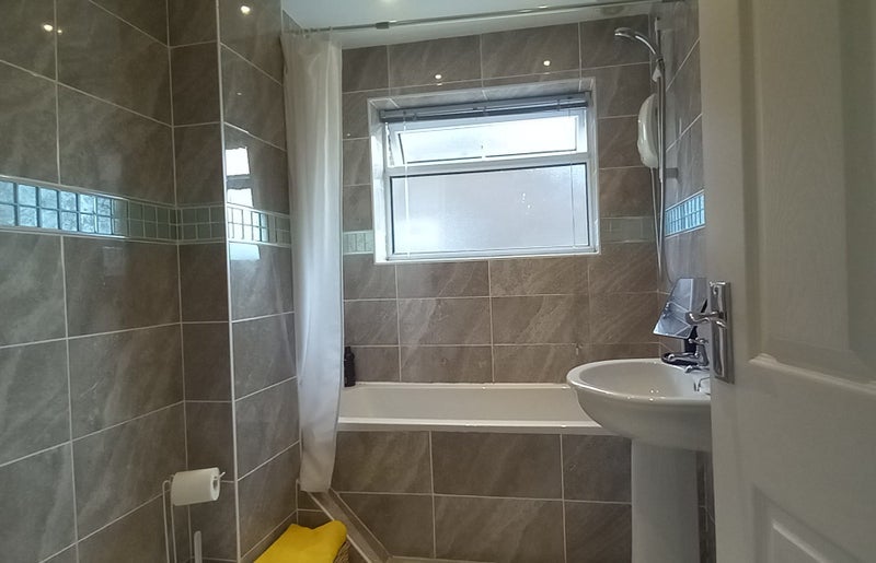 Room Sandbach Road in Rode Heath