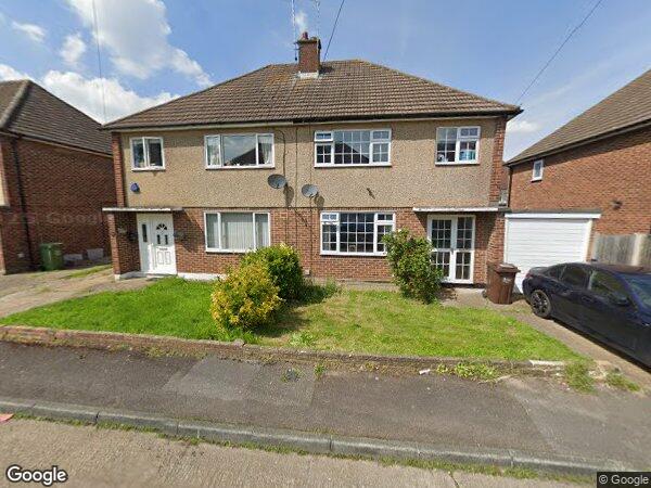 House Carswell Close in Brentwood