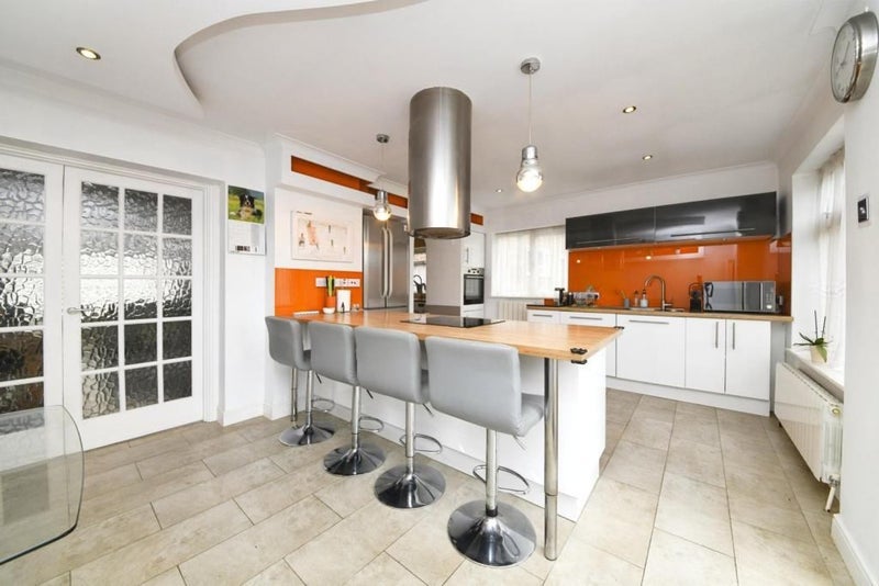 Room Attwoods Close in Chelmsford