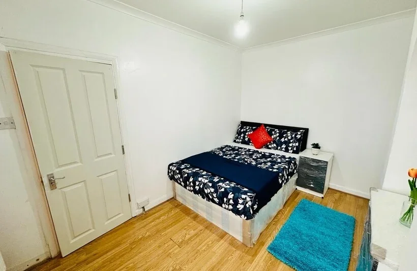 House Queen's Road in Greater London