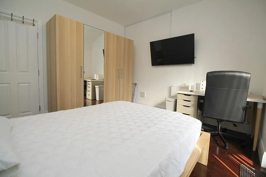 Room Forest Road in Charnwood