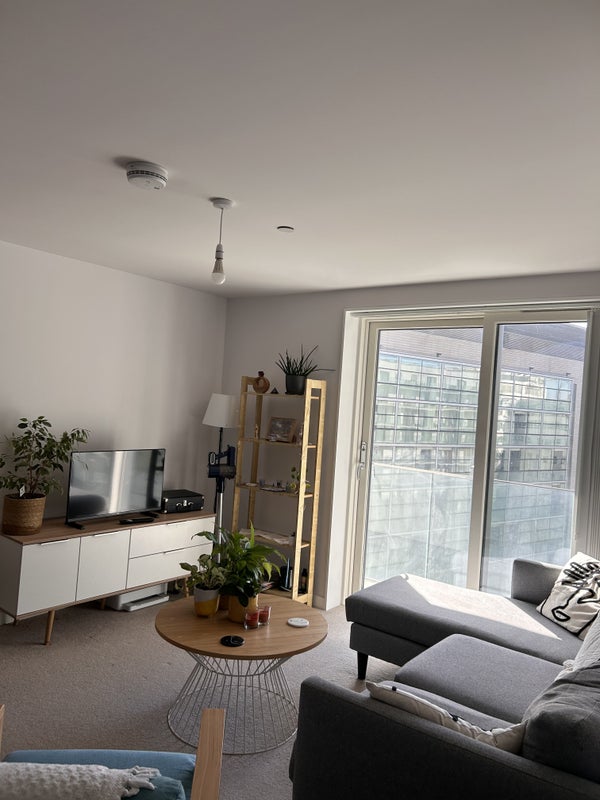 Flat Dearmans Place in Salford