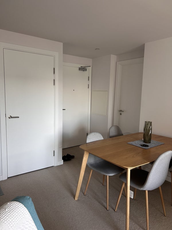 Flat Dearmans Place in Salford