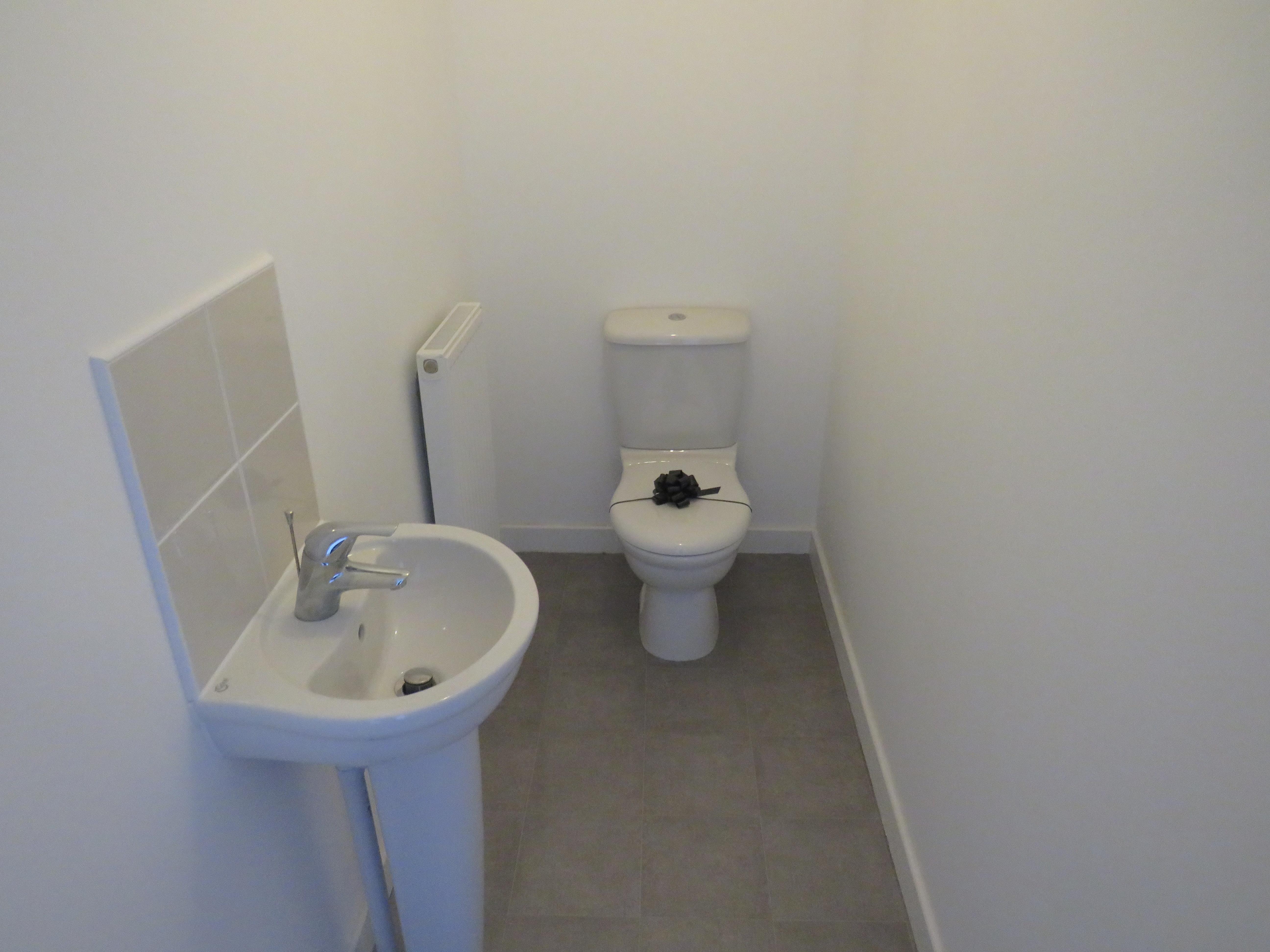 Room St Johns Close in Peterborough